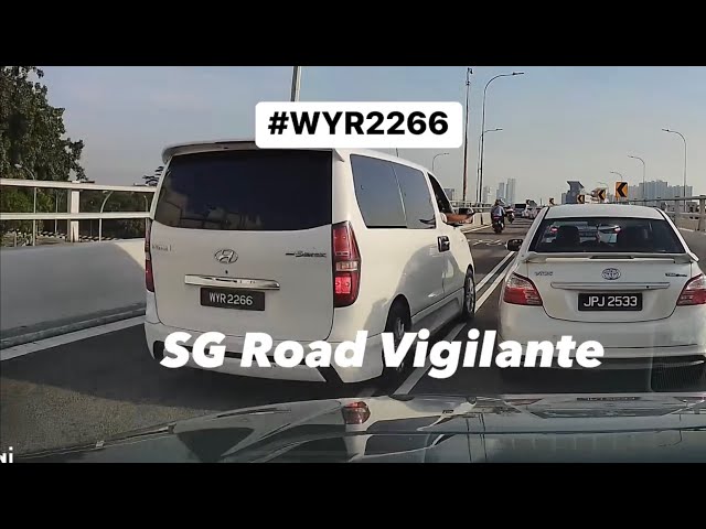 woodland checkpoint malaysian hyundai starex cut queue crossing double white line