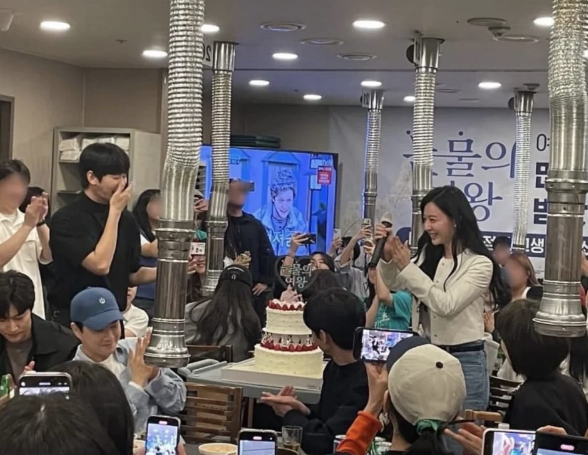 Fans Of Queen Of Tears Imagine K-Drama’s Wrap Party To Be Kim Soo Hyun & Kim Ji Won’s Real Life Wedding Ceremony