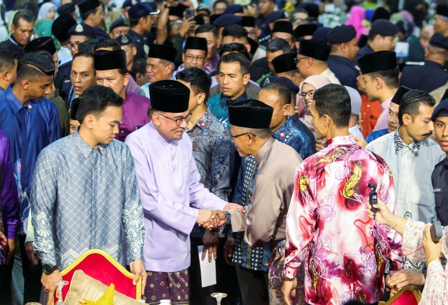 Govt will do its best to develop Kelantan, says PM