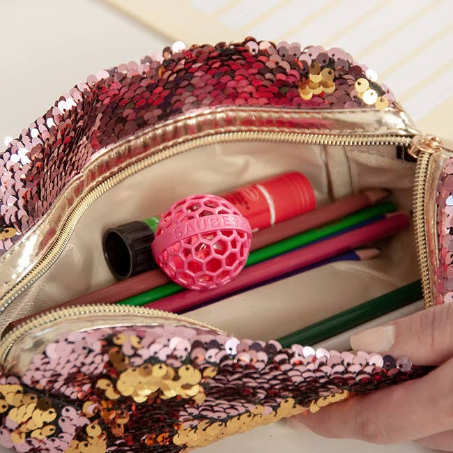 Just 34 Things To Help Exhausted Parents Clean The House Without Depleting What Very Little Energy They Have Left