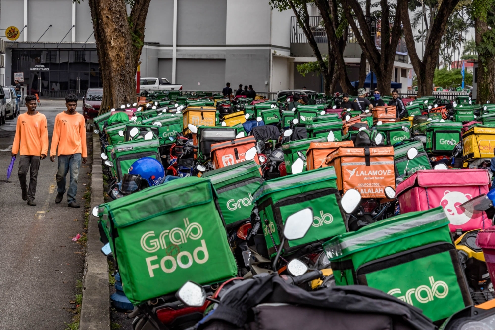 Zahid: Gig Workers’ Bill to be tabled Aug 14, aims to protect millions in informal economy