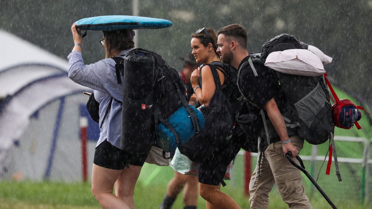 Glastonbury weather: Met Office long-range forecast warns of 'longer spells of rain'