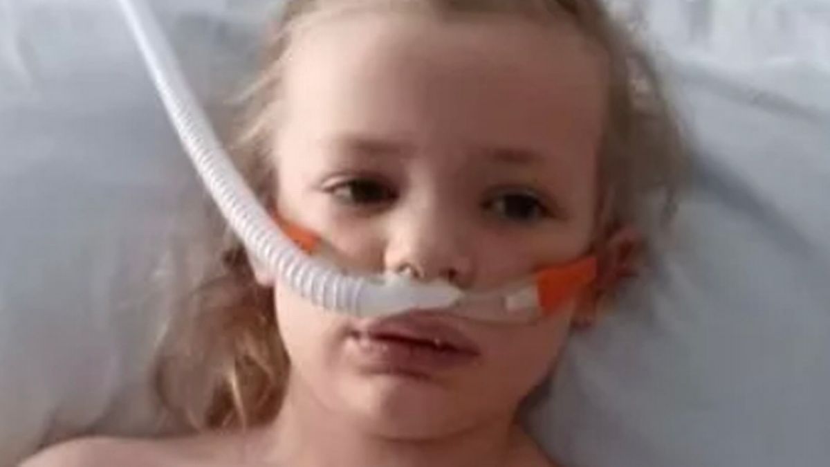 Girl, 6, put into coma by doctors after having 'nightmare' asthma attack