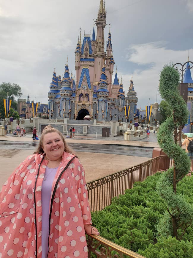 25 Things To Carry Around If You’re Going To Disney World This Year