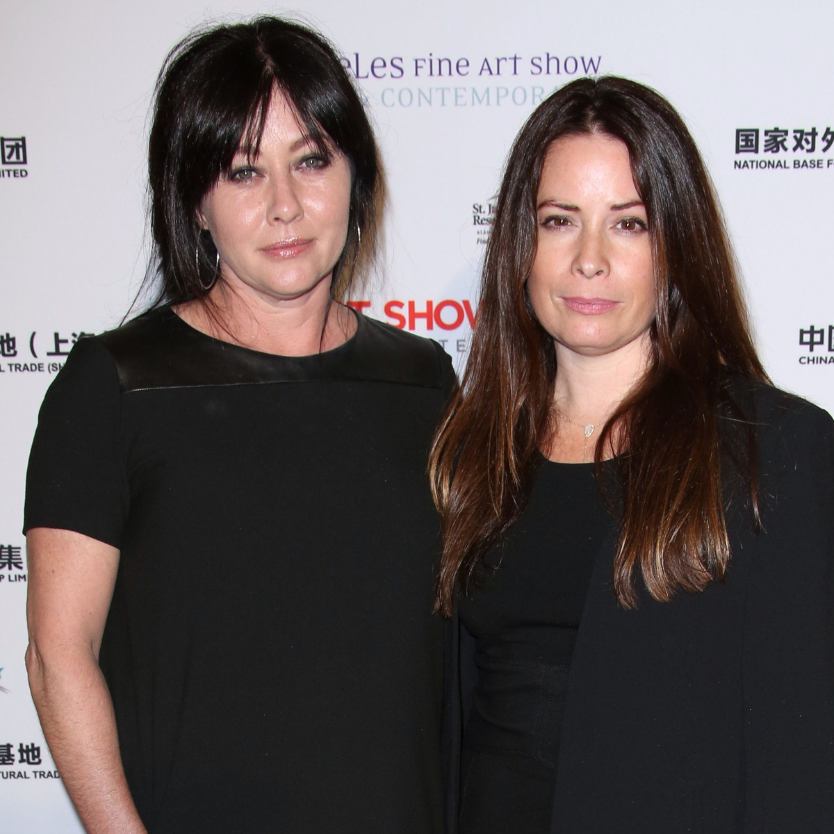 Charmed's Holly Marie Combs Honors "Fierce Fighter" Shannen Doherty