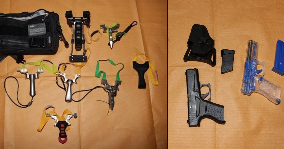 Man arrested: found with samurai sword, multiple airsoft guns & 1 rifle