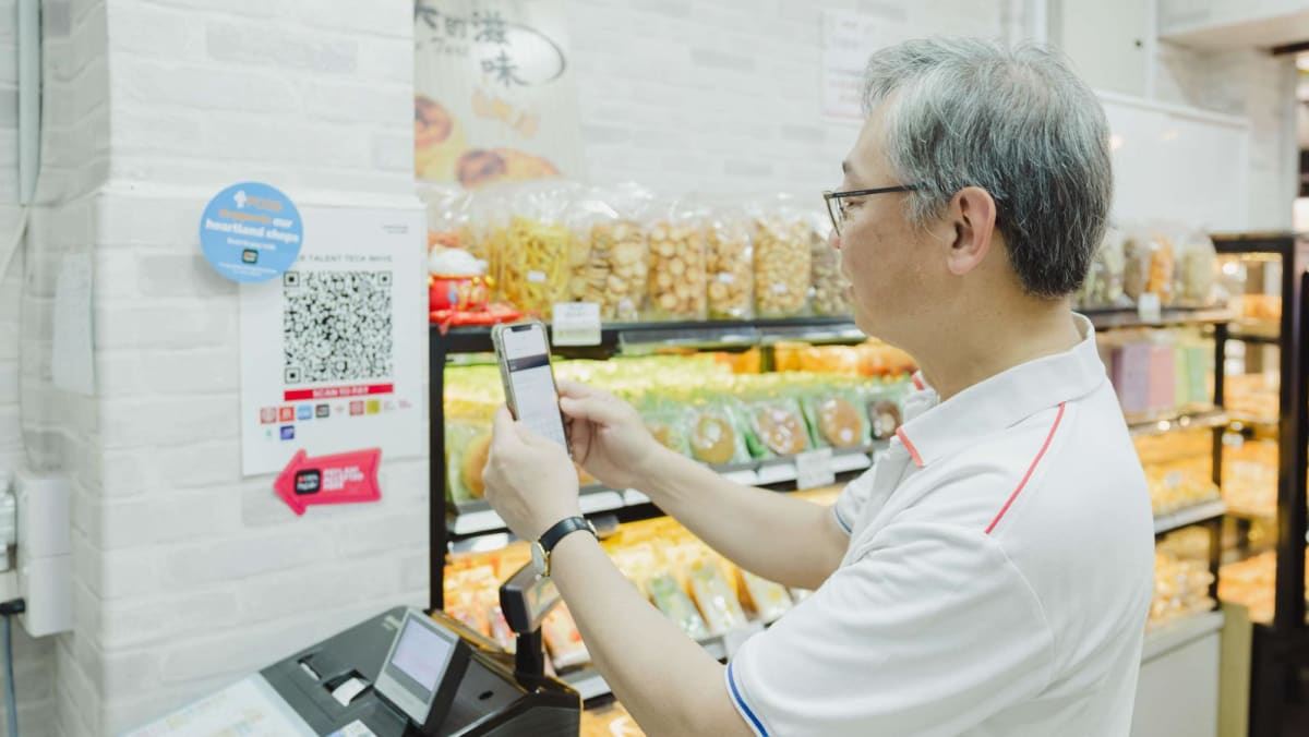 Up to S$3 cashback for PayLah! users at hawker stalls on Saturdays under new scheme by POSB