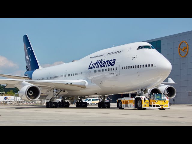 Lufthansa Boeing 747 Business Class - 10 hour flight on the upper deck (iconic plane, bad seat)