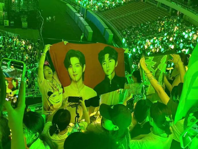 'These people are so scary': Fight breaks out between Wang Yibo fans and those who ship him with Xiao Zhan