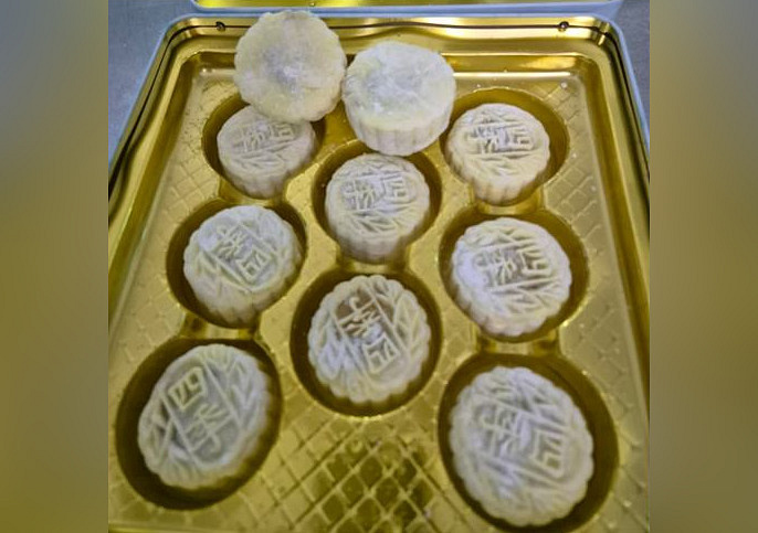 Take note, do not eat them! SFA is recalling these mooncakes due to bacteria that... 