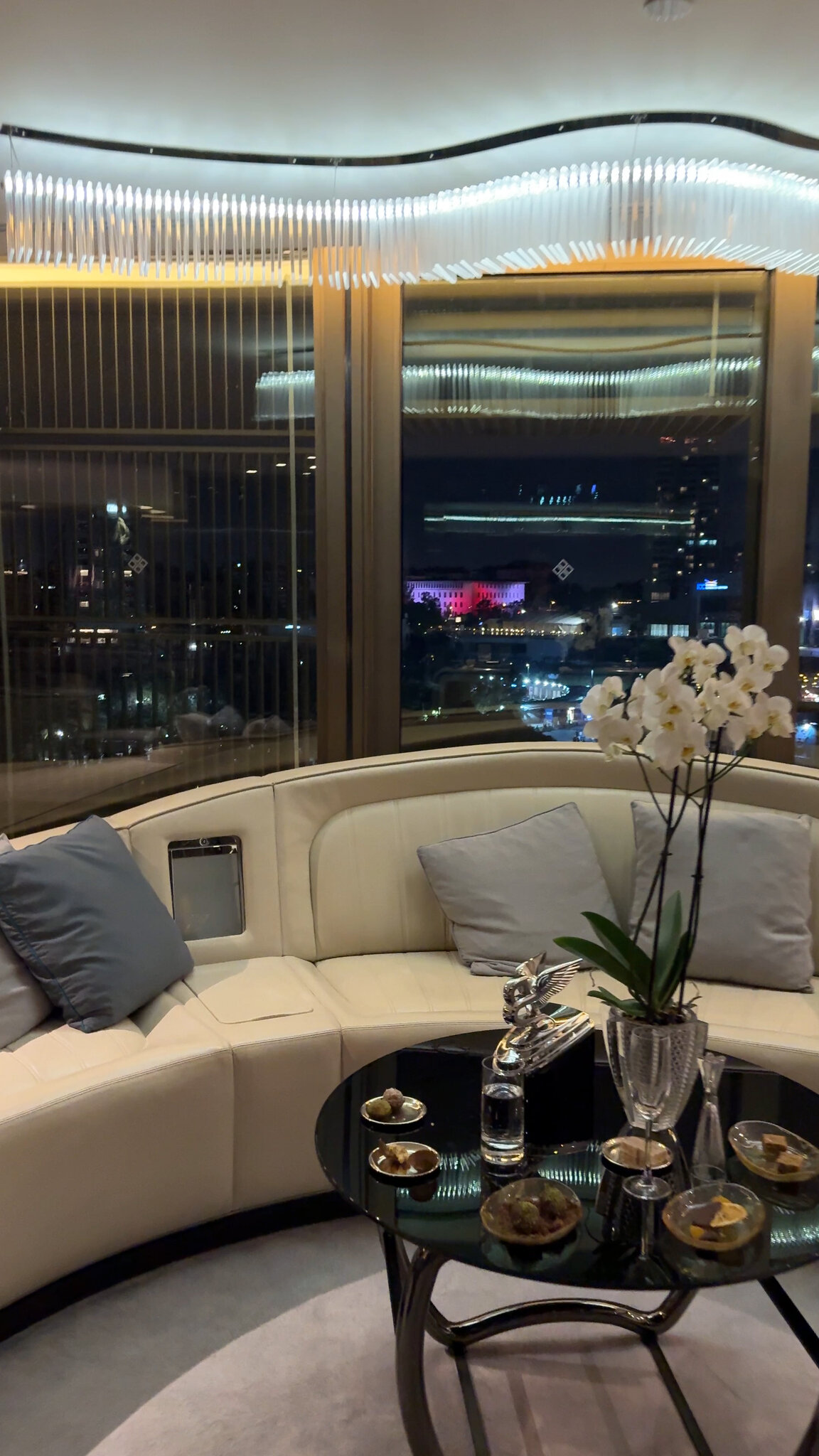 Lie-Flat Seats and Chilled Champagne: Testing Eric Adams’s Upgrade Life