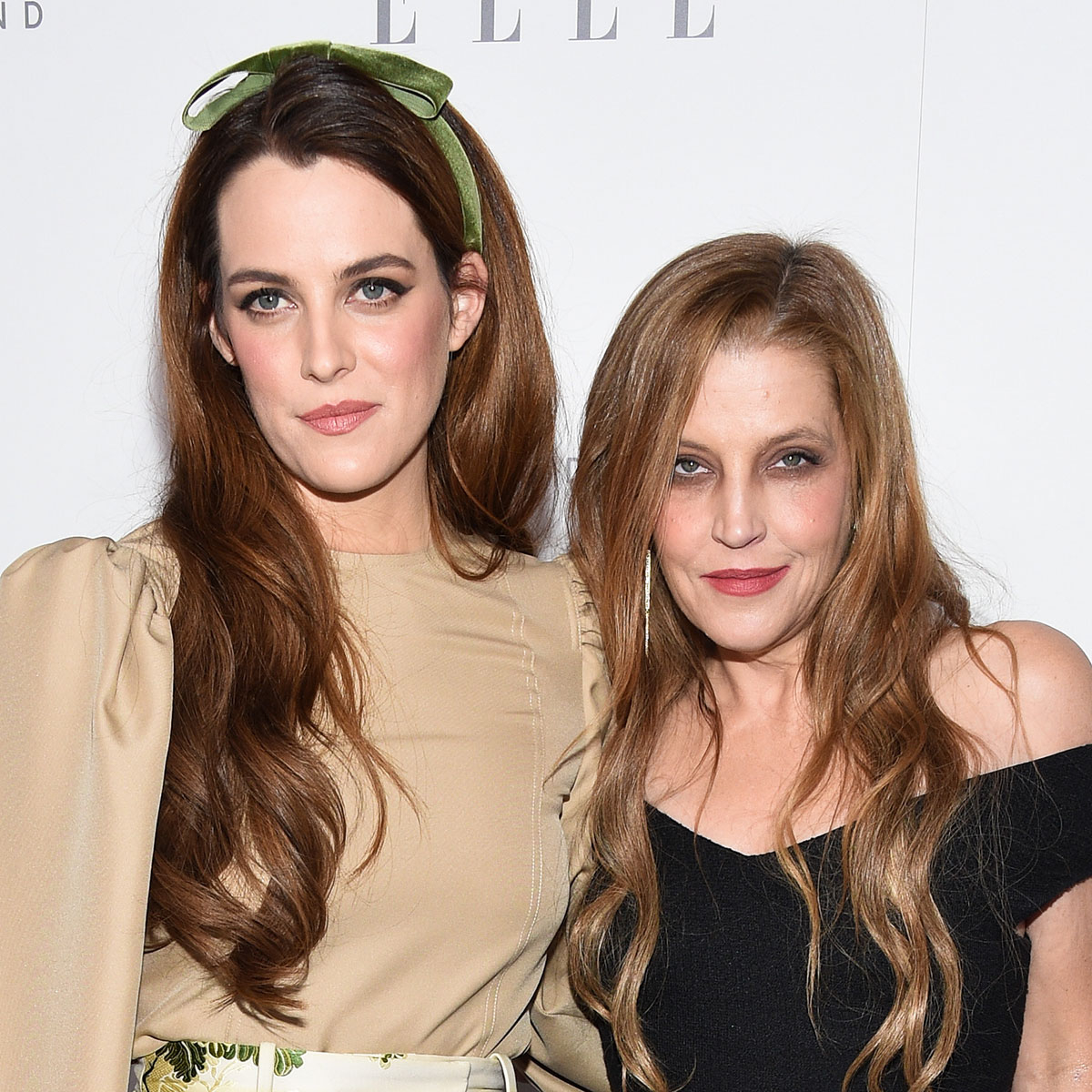 Riley Keough Shares Rare Pics of Twin Sisters Finley & Harper Lockwood