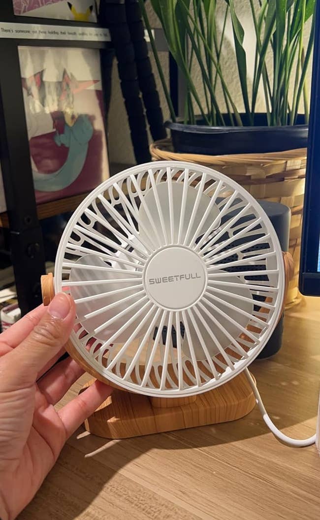 27 Aesthetic Office Items That’ll Make Your 9 To 5 A Bit Better