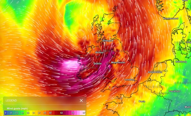 Storm Ashley danger to life warning as it drives towards UK with 80mph winds