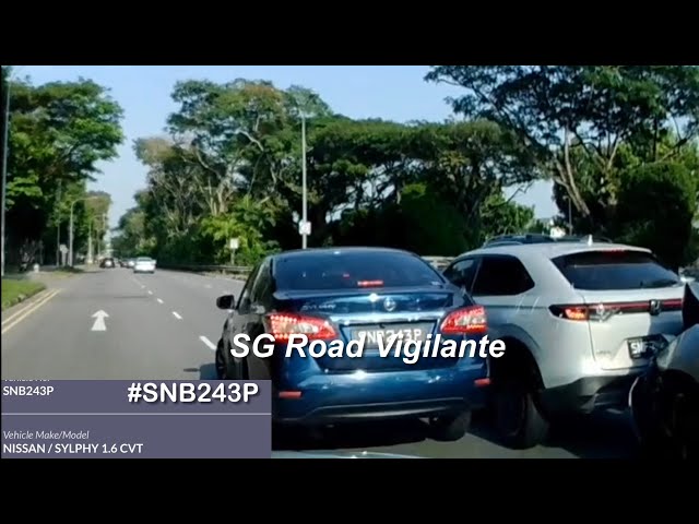 nissan sylphy fail to give waychanging lane at a time & got into an accident