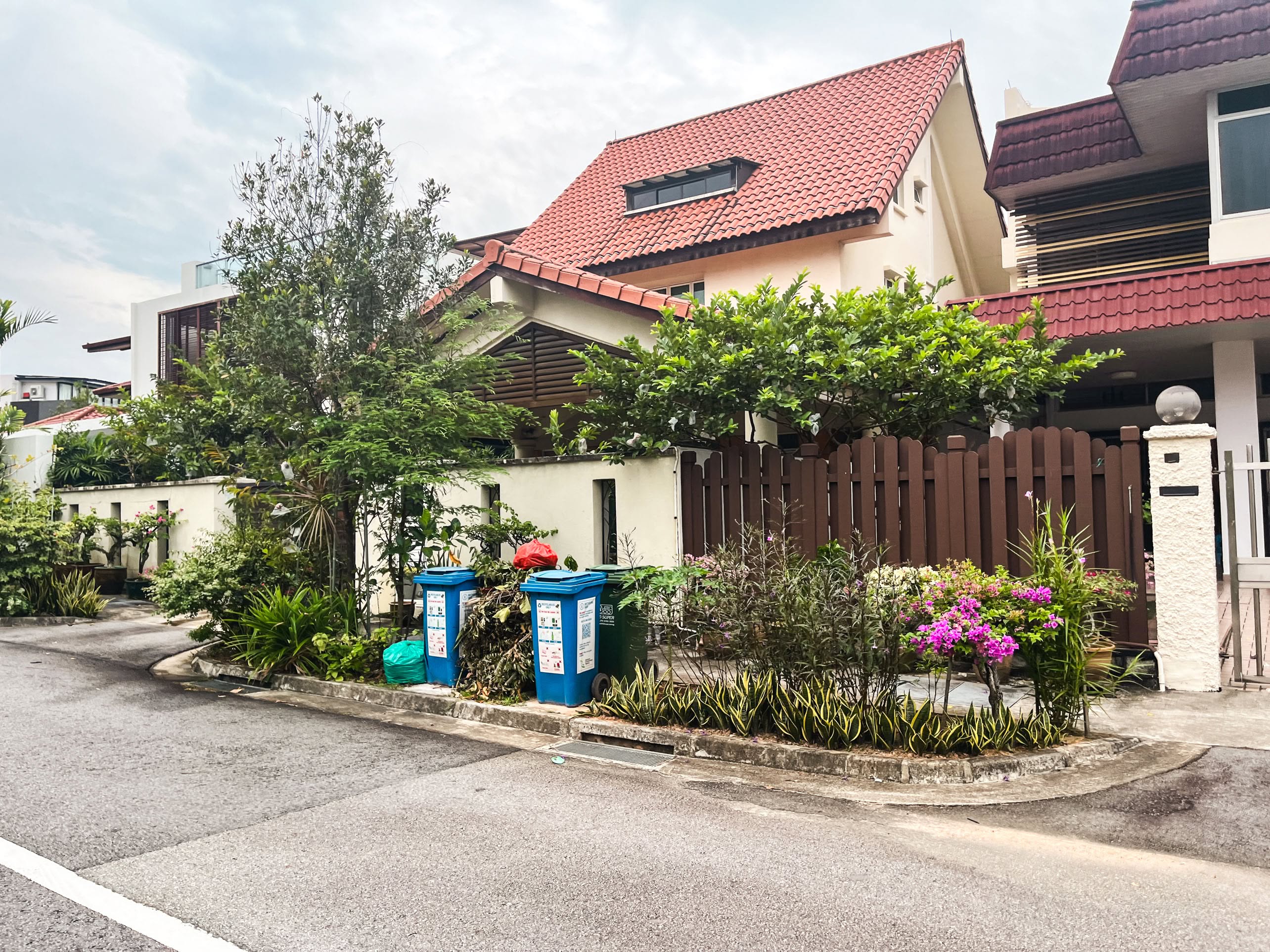 Touring an affordable yet convenient freehold landed estate opposite Bishan MRT station (from $4.2m)