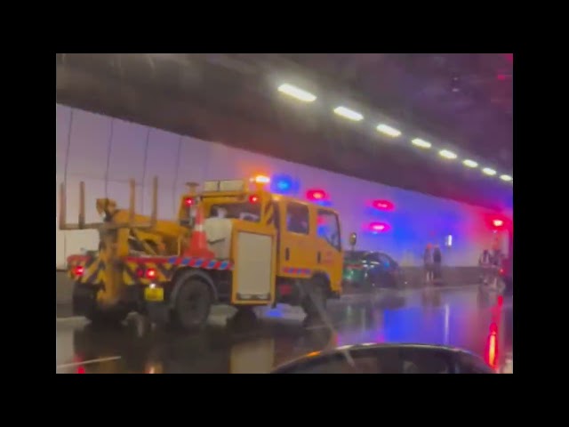 kia cerato on fire ,tow truck , water sprinkler , fm radio & scdf activated