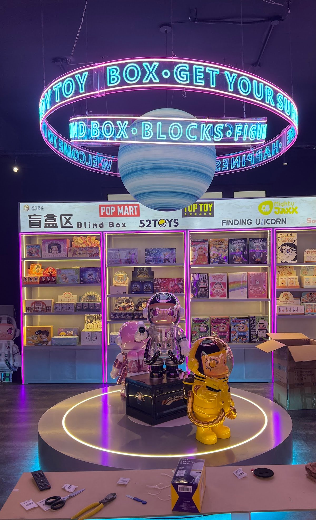 This massive blind box store in Johor Bahru features over 300 affordable blind boxes including crowd-favourites and rare series like LABUBU Happy Halloween Party and more