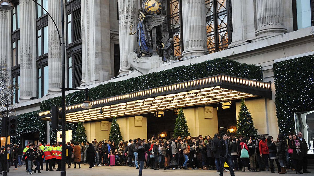 People are just realising they've been saying 'the customer is always right' motto wrong