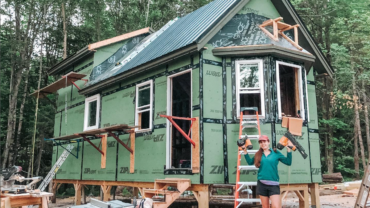 Inside couple's DIY 'tiny' house that cost them just £35,000