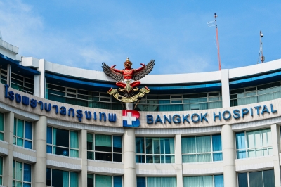 Australian teen dies, others critical after suspected methanol poisoning in Laos