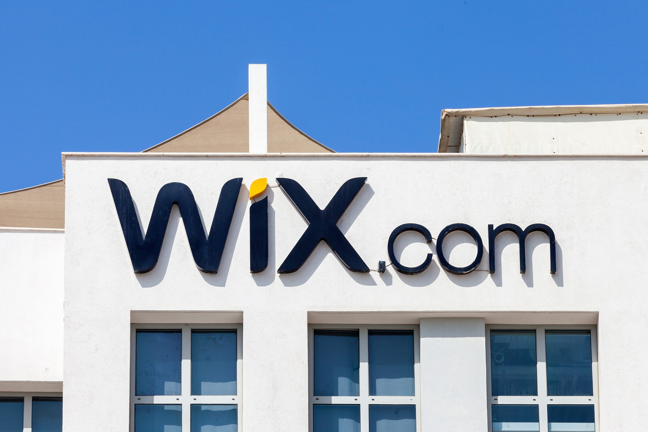 Wix.com shares jump over 10%, posts 13% revenue growth