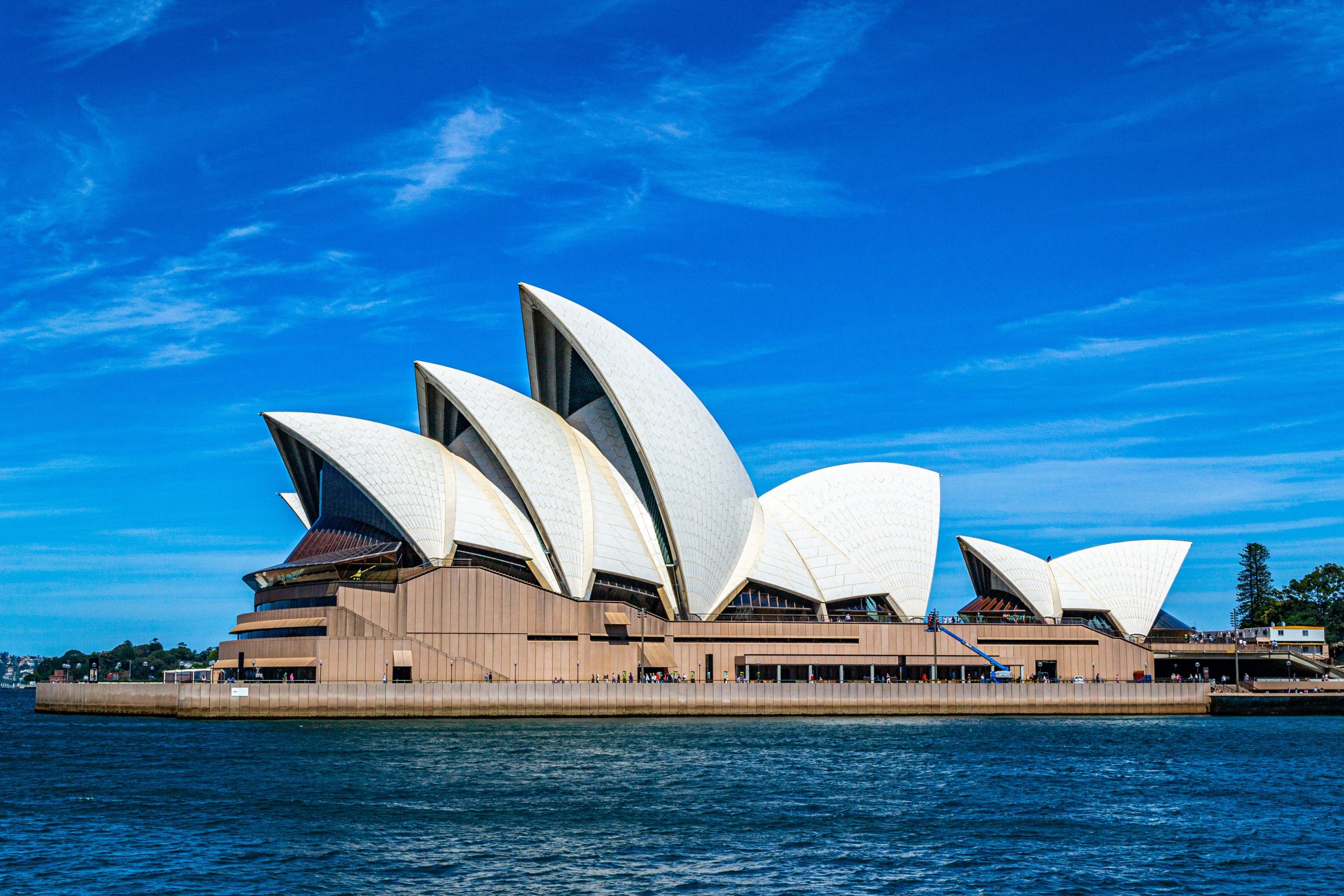 Chinese ecommerce entry may ease Aussie inflation: central bank