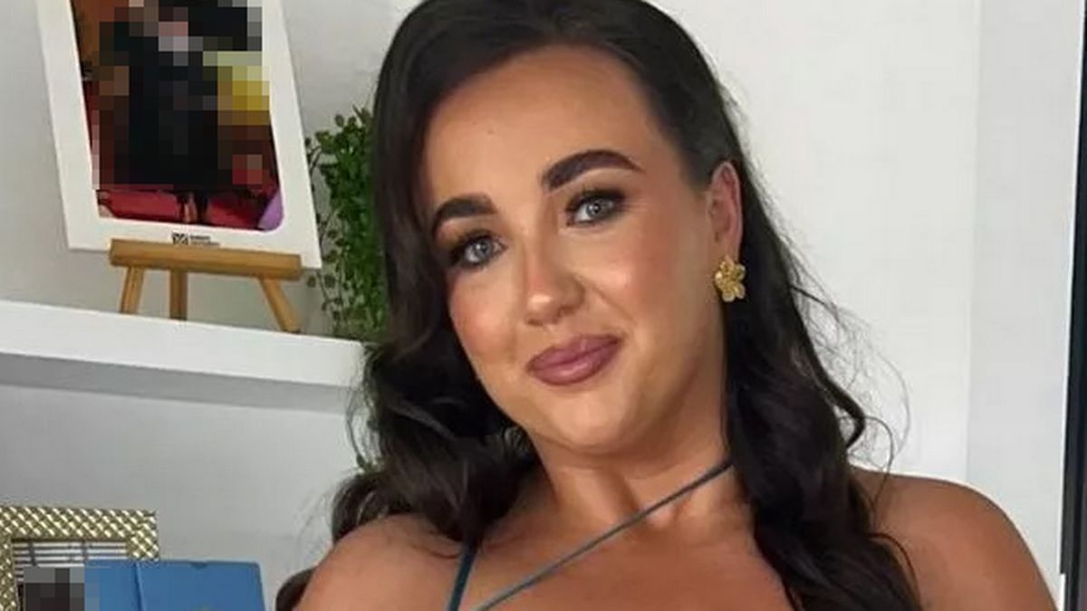 Chloe Ferris found dead in Belfast Lux nightclub after 999 call about 'unconscious women'
