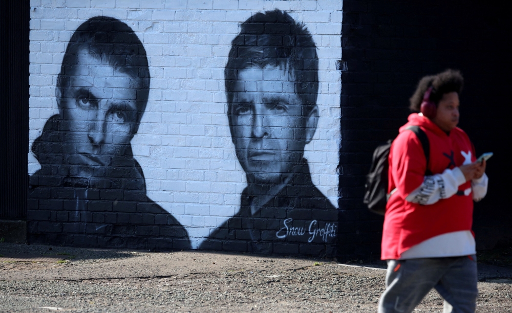 ‘Everyone seemed happier’: Oasis reunion and 90s fashion spark wave of Cool Britannia nostalgia in UK