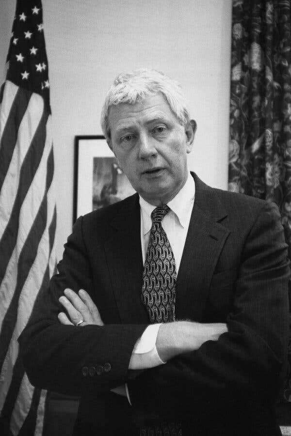 Peter B. Teeley, Who Coined the Term ‘Voodoo Economics,’ Dies at 84