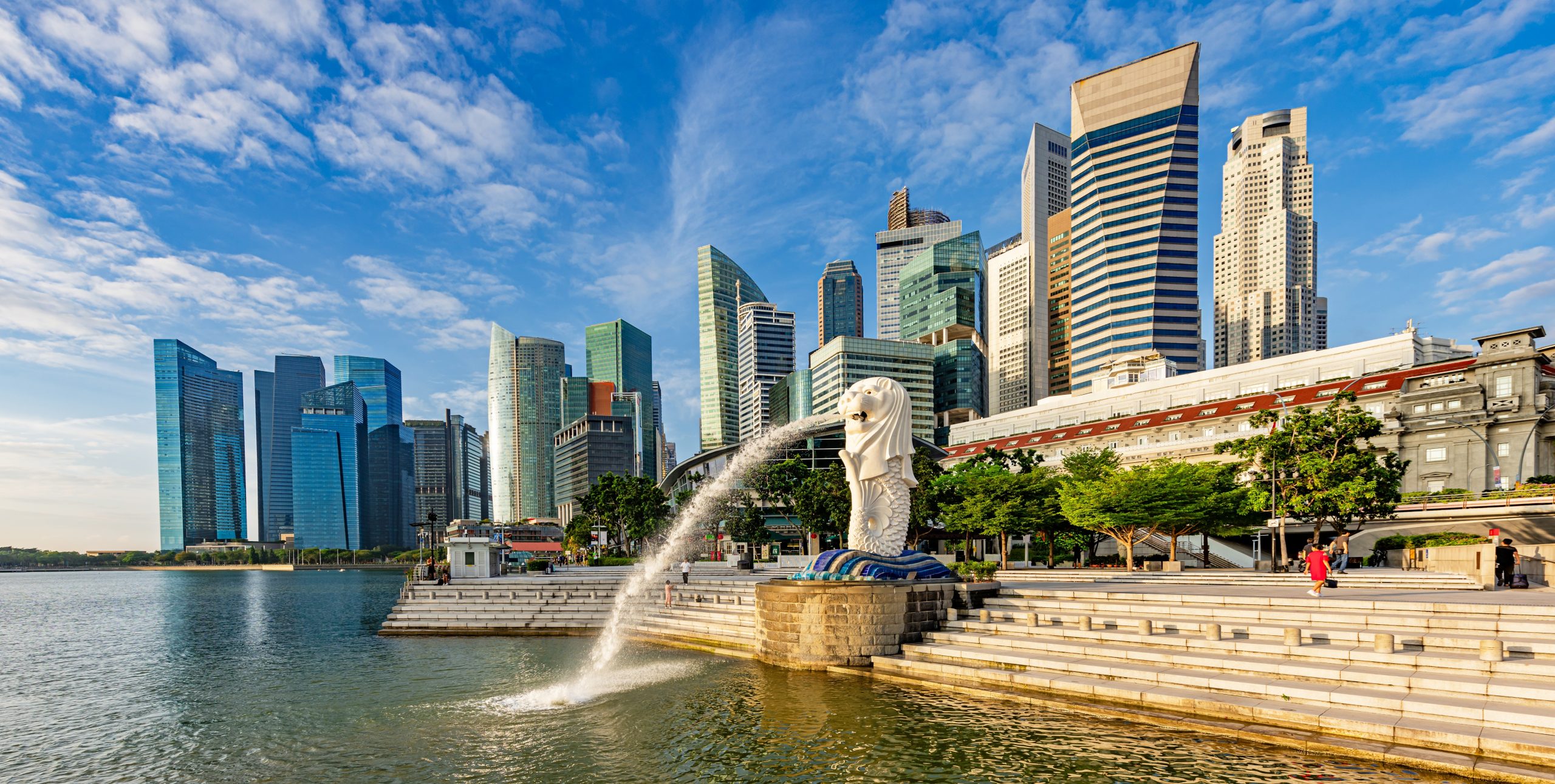 Singapore leads Hong Kong in crypto licensing race