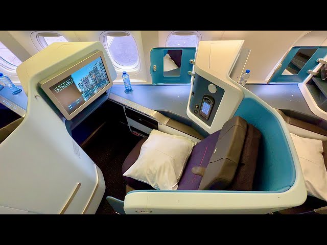 KLM New Business Class Boeing 777-300ER from South America to Europe (great flight!)