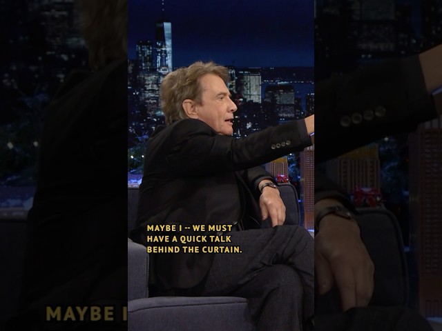 #MartinShort and #JimmyFallon hash some things out during their “chat” behind the curtain 🤣