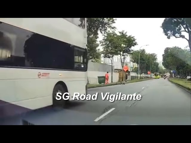 jalan bahar road cyclist skidded on the wet road and hit bus