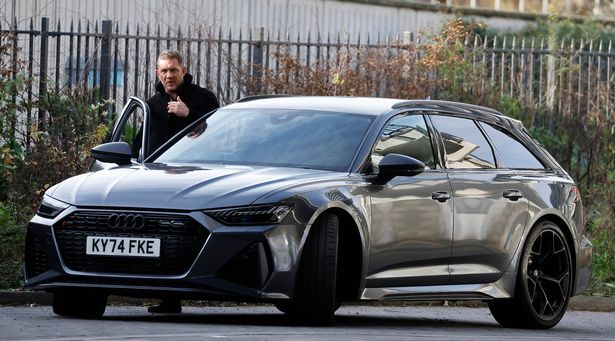 Tom Hardy and Guy Ritchie's luxury cars worth £300k as they drive onto Fixer set