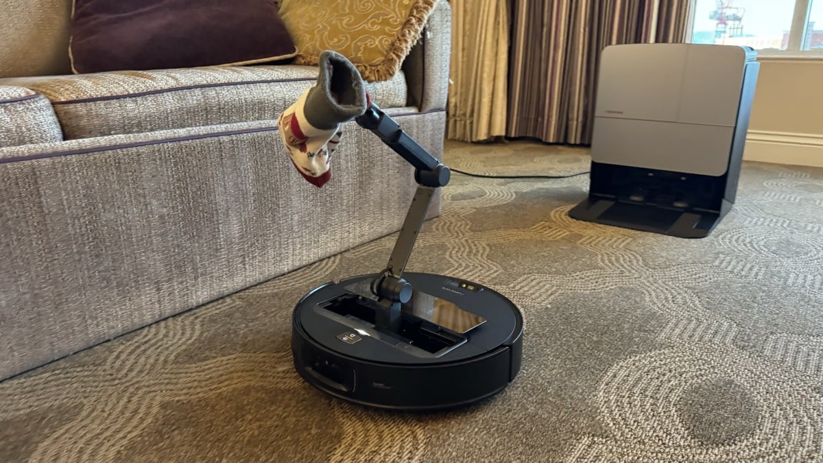 CES 2025: Roborock's grabby new robot vacuum is a huge flex