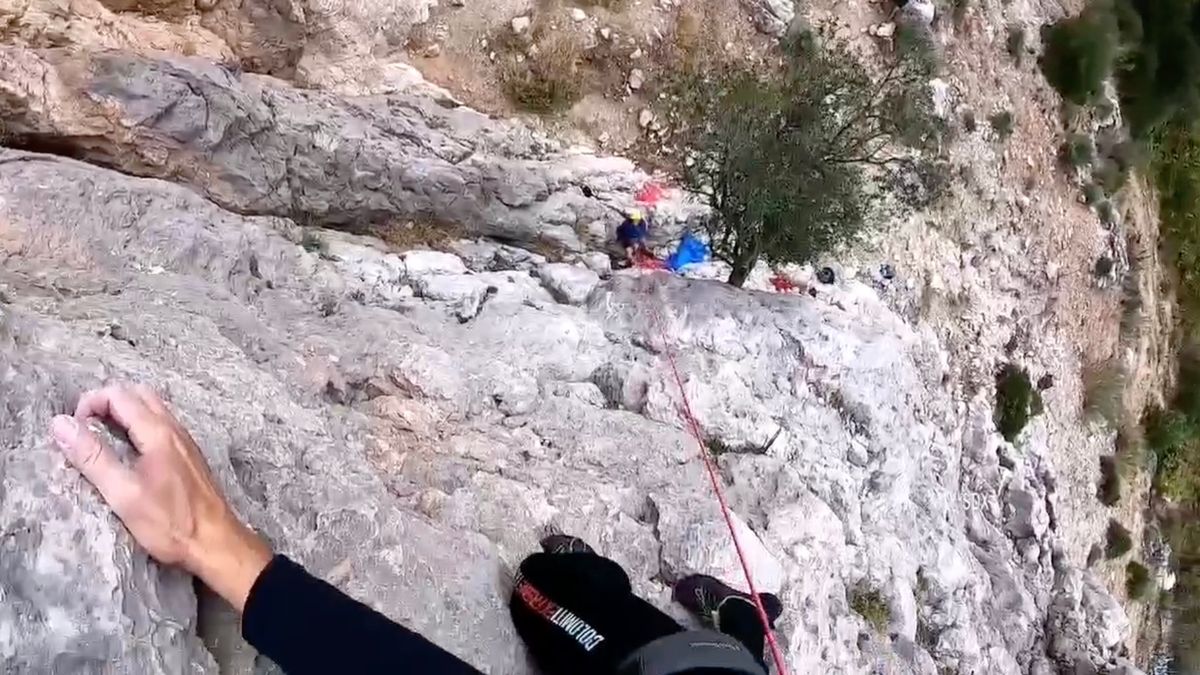 Police give major update after woman falls 500ft to her death from rock climbing hotspot