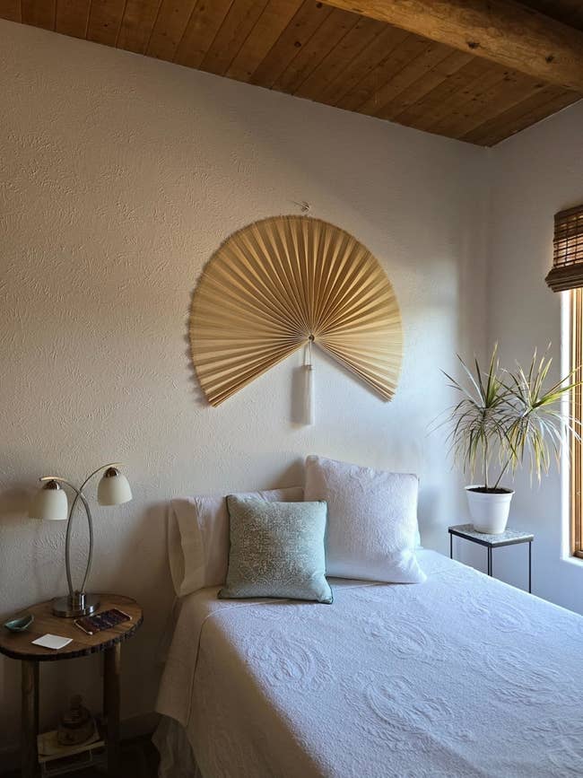 30 Pieces Of Home Decor From *Rubs Eyes In Disbelief* Amazon