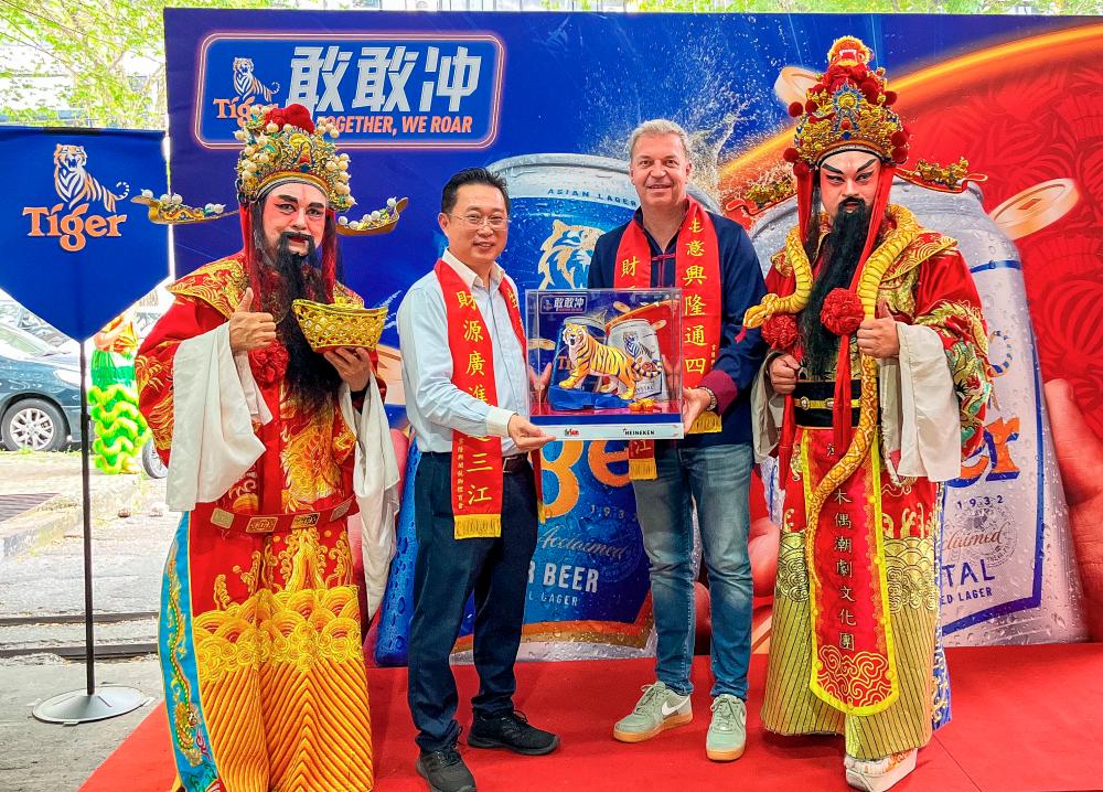 theSun welcomes Snake Year with Tiger Beer