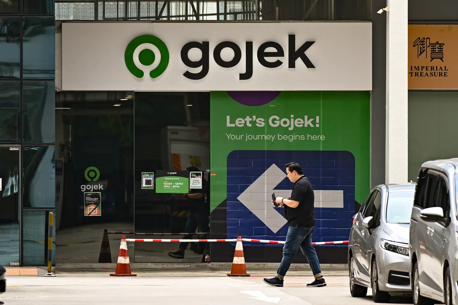 Gojek, Green SM partner to launch electric taxi service
