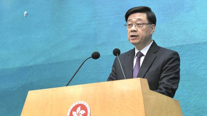 直播︱李家超：两只在港出生大熊猫BB 将于2.15年十八举行亮相仪式 翌日与公众见面