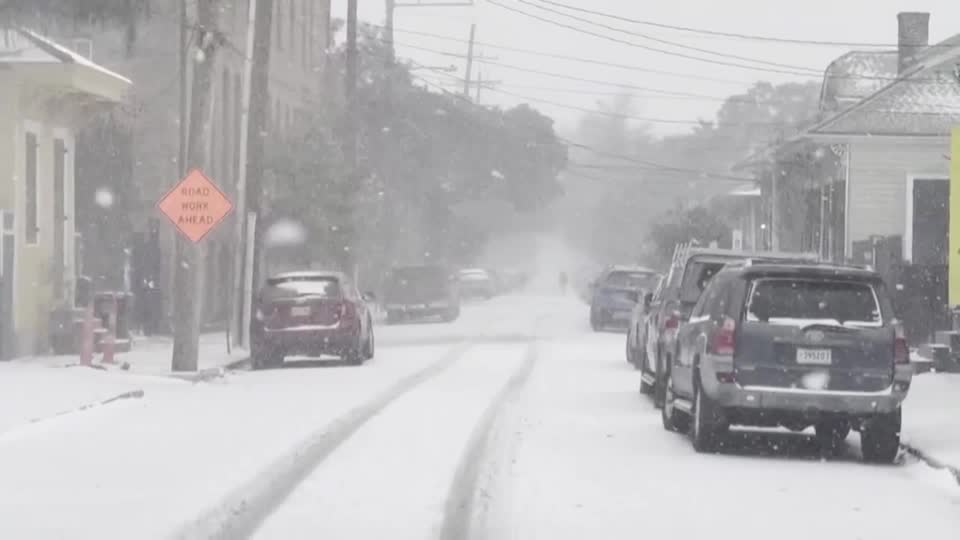 Rare snowstorm hits US gulf coast, blankets houston and new orleans