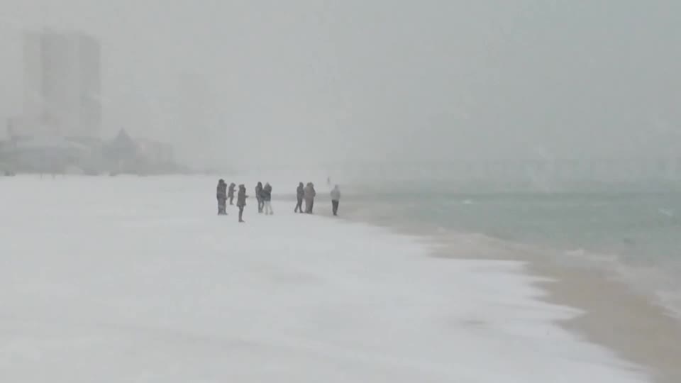 Rare and historic snowstorm hits parts of Florida