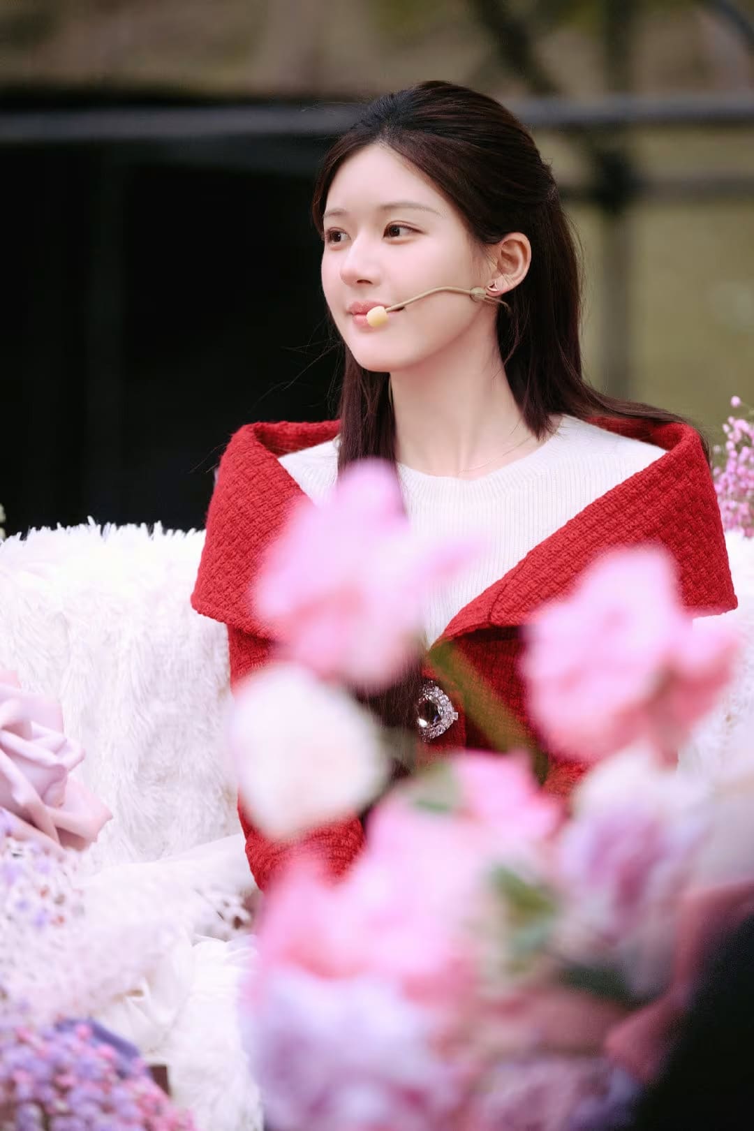 Chinese Actress Zhao Lusi Mocked As “Medical Marvel” For Quick Recovery From Mental Health Condition