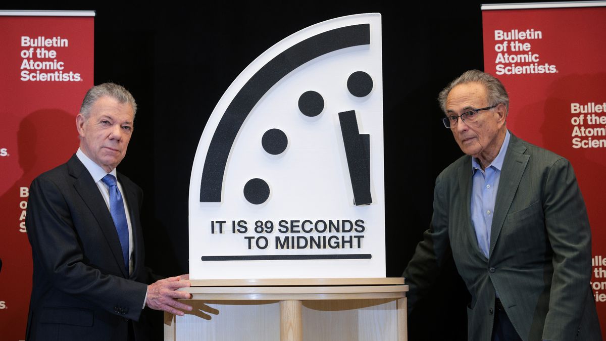 People spot 'big issue' with Doomsday clock as it ticks second closer to apocalypse