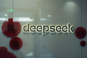 Lawmakers push to ban DeepSeek from US government devices: report