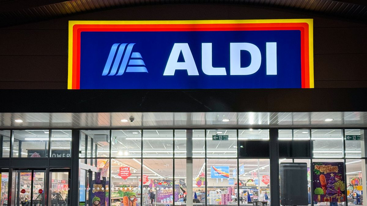 Aldi's £3.49 houseplant is perfect for anyone who always forgets to water theirs