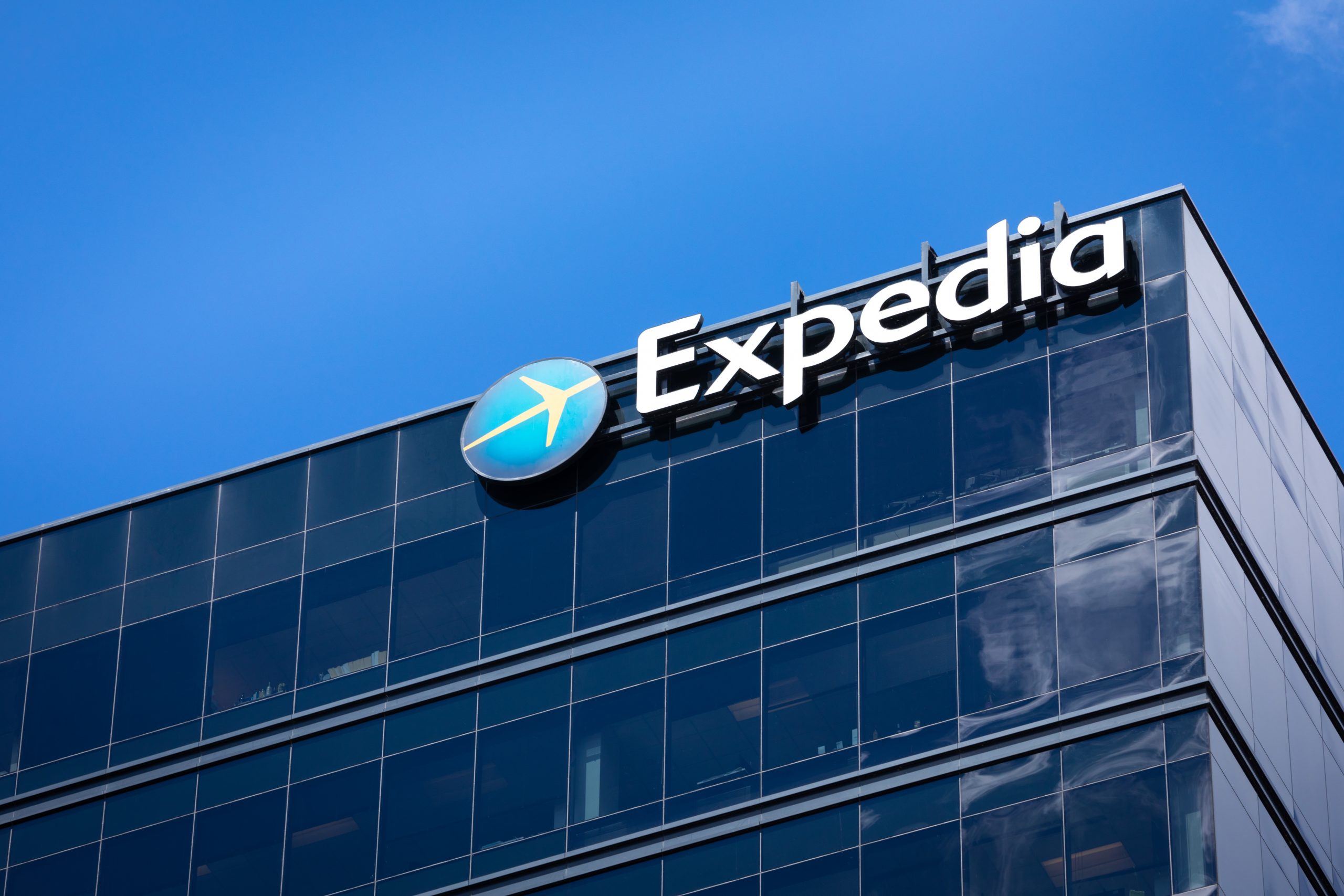 Expedia Q3 profit jumps 40% as bookings, revenue rise