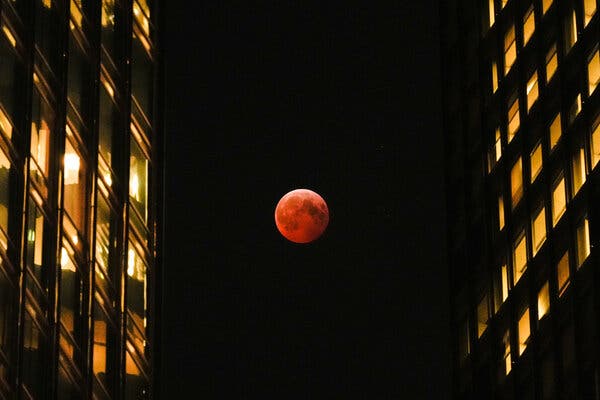 Luna de sangre 2025: así fue el eclipse lunar total