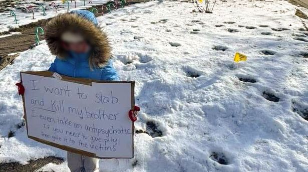 Cruel dad forces daughter, 6, to stand outside in snow holding humiliating sign for hours